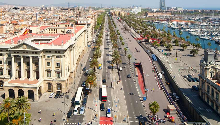 como-saber-si-mi-coche-puede-entrar-en-barcelona-guia-practica